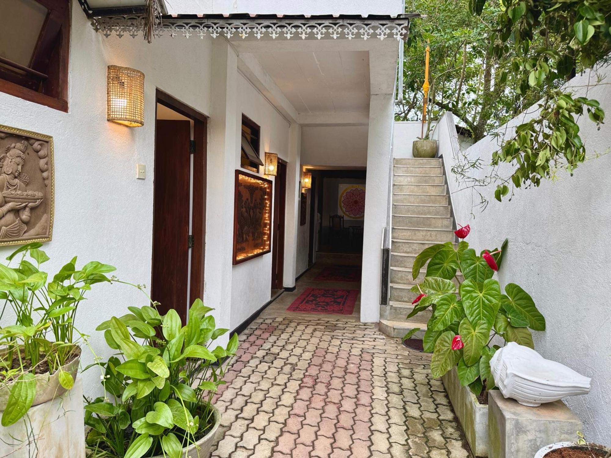 Swastha Ayurveda Villa Hikkaduwa Exterior foto